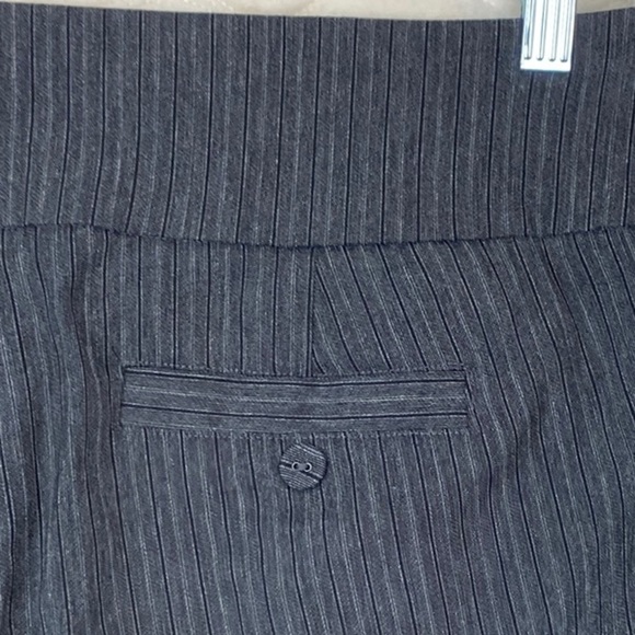 Penningtons Gray Pinstripe Dress Pants Pull On Size 14 - Picture 6 of 11
